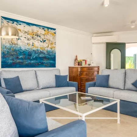 Mila Villa Sant Lluis